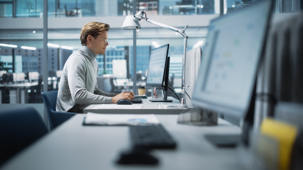 IT-Dienstleister Deggendorf – IT-Support und IT-Sicherheit für Unternehmen im Büro